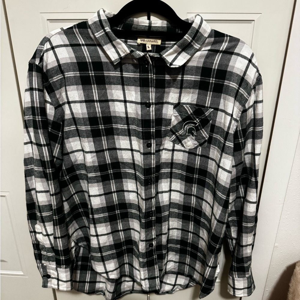 Michigan State Men’s Casual Button Down Shirt